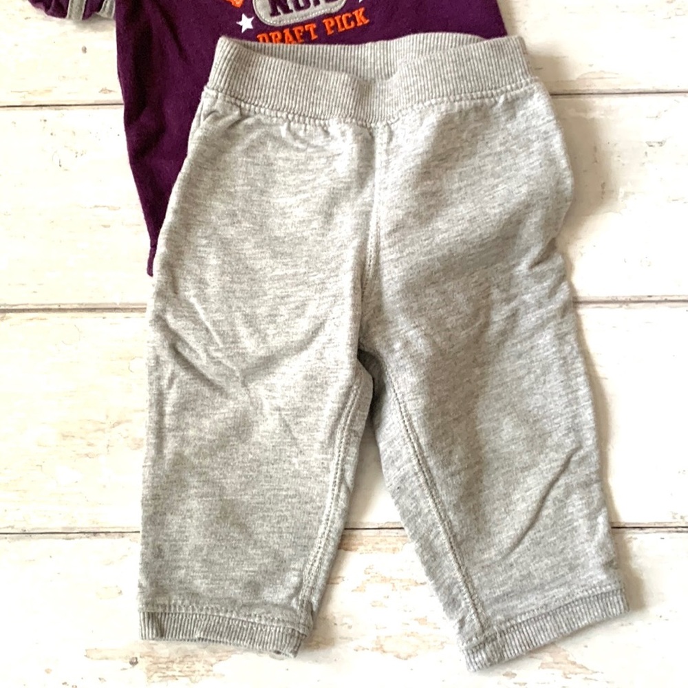 Carters 6m Baby Boy Football Outfit Daddy’s Draft Pick Purple Onesie Gray Pants - Picture 2 of 4